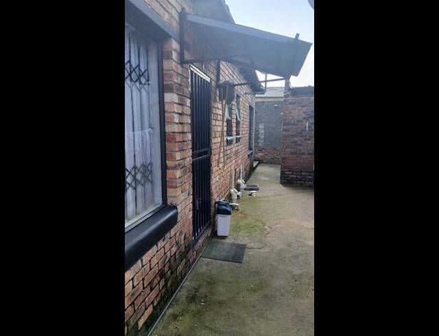 7 BEDROOM HOUSE FOR SALE IN ALLANDALE